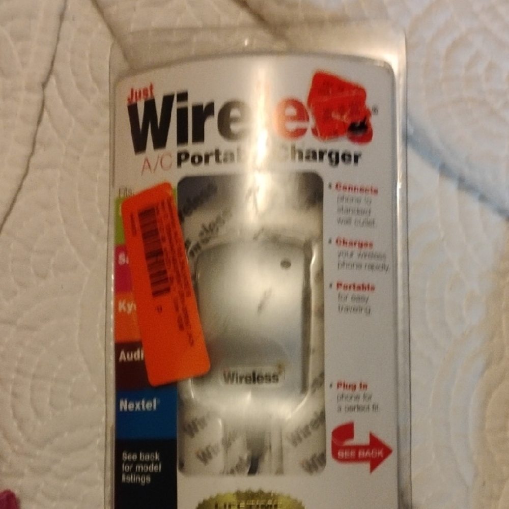 Sleek Silver Fast Charging Phone Accessory